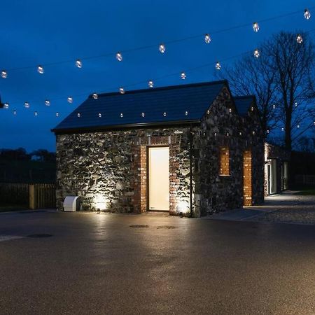 The Byre At Corrstown Village 포트러시 외부 사진