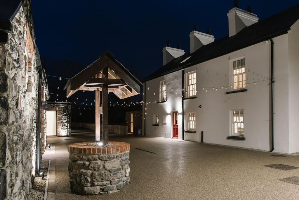 The Byre At Corrstown Village 포트러시 외부 사진